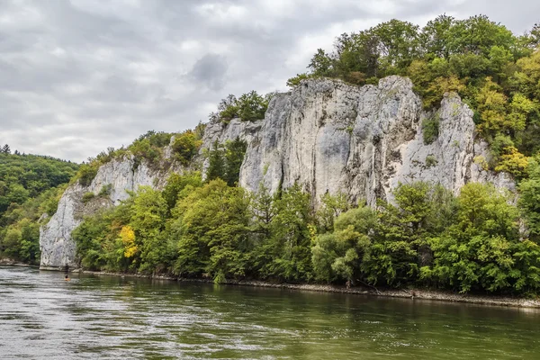 Die felsigen Ufer der Donau, Deutschland — Stockfoto