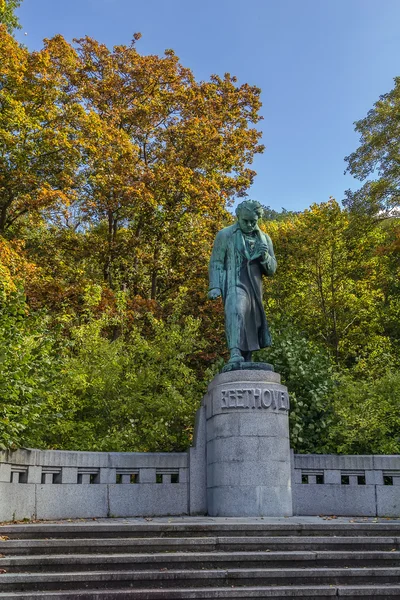 Pomnik Beethovena, Karlowe Wary — Zdjęcie stockowe