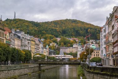 Karlovy Vary'da Tepla Nehri