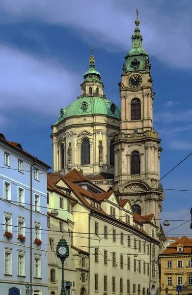 Kyrkan av St Nicholas, Prag — Stockfoto