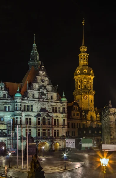 Georgentor w nocy, Drezno, Niemcy — Zdjęcie stockowe