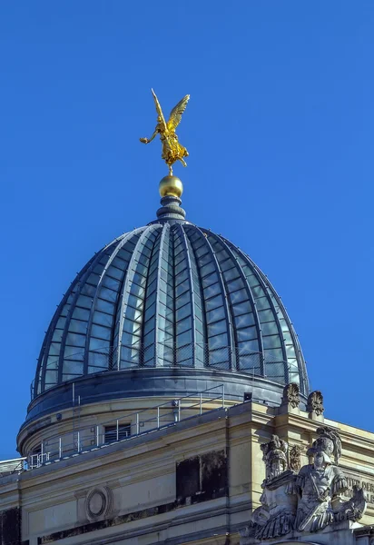 Academia de Bellas Artes de Dresde, Alemania — Foto de Stock