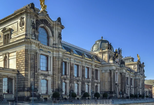 Дрезденская академия изящных искусств — стоковое фото