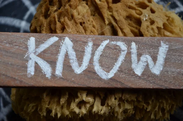 o kelimeyi biliyorum soyut üzerinde