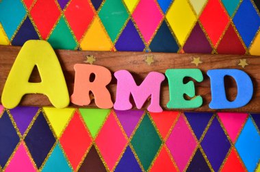 soyut silahlı kelime 