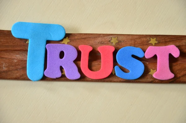 Slovo důvěra a resumé — Stock fotografie