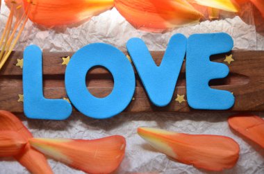 kelime aşk soyut üzerinde