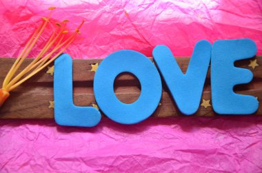 kelime aşk soyut üzerinde