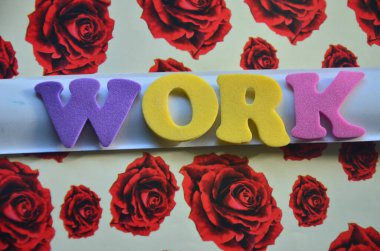 Kelime üzerinde çalış.