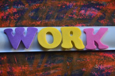 Soyut renkli bir arkaplanda sözcük çalışması