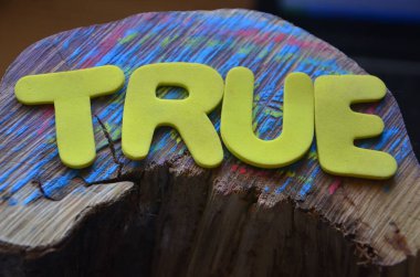 Soyut olarak doğru sözcük