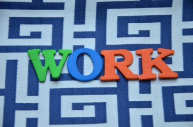 Tahta bloklar üzerine çalışma sözcüğü