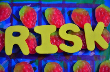 Soyut arkaplanda renkli kelime şekeri