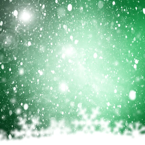 Bianco neve che cade su sfondo verde brillante, Buon Natale o — Foto Stock