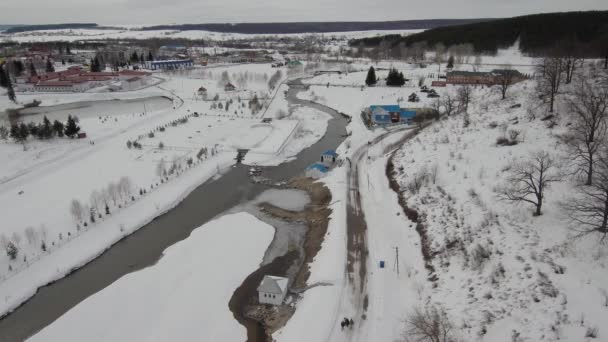 Krasnousolsk Resort Río Usolka Manantiales Agua Mineral Vista Aérea — Vídeo de stock