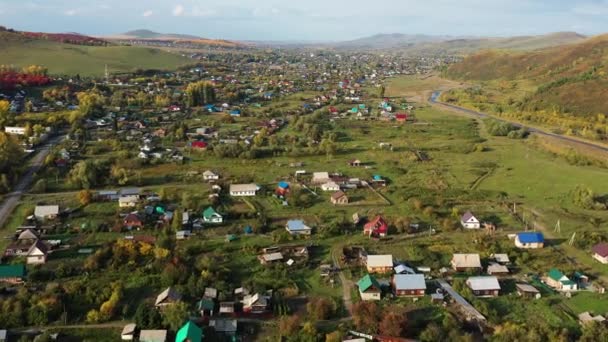 Altai Hory Podzim Vesnice Altayskoye Okolí Letoviska Belokurikha Letecký Pohled — Stock video