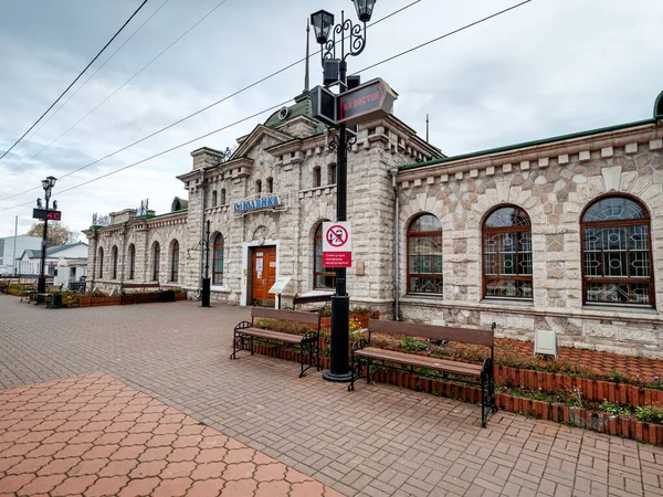 Trans-Sibirya Demiryolu. Slyudyanka istasyon binası.