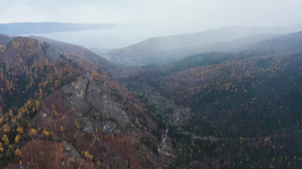 Omgeving Van Het Baikalmeer Khamar Daban Bergkam Gorge Van Rivier — Stockvideo