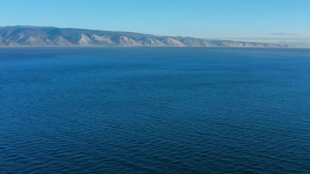 Het Baikalmeer Herfst Kleine Zeestraat Luchtzicht — Stockvideo