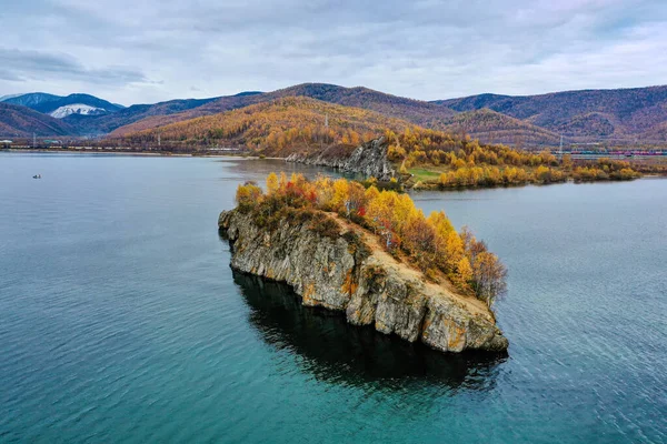 Jezioro Baikal Jesienią Przylądek Szamański Khamar Daban Widok Lotu Ptaka — Zdjęcie stockowe