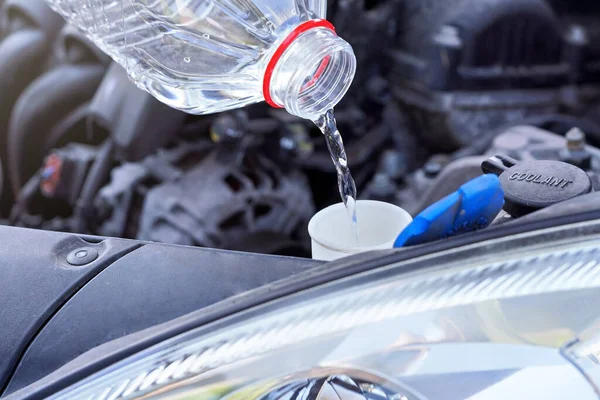 Pouring Distilled Water Ecological Alternative Washing Fluid Washer Tank Car — Stock Photo, Image