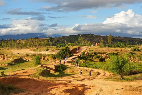 Sendrisoa Madagaskar April 2019 Grupp Okända Madagaskiska Män Kvinnor Och — Stockfoto