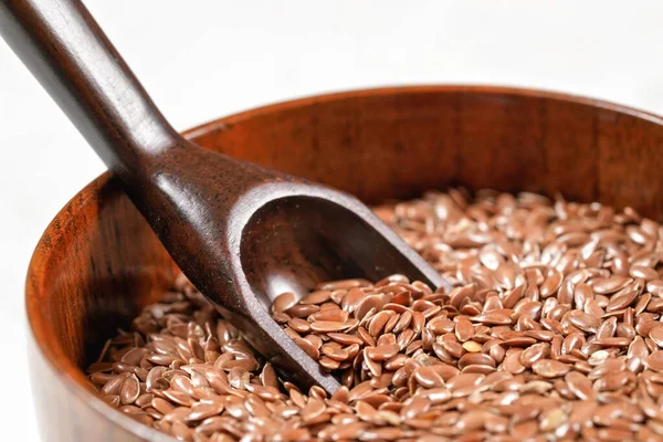 Common Flax Linseed Small Wooden Bowl Wooden Scoop Closeup Detail — Stock Photo, Image