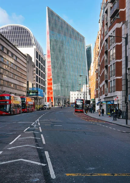 London Großbritannien Februar 2019 Vauxhall Bridge Road Rote Busse Den — Stockfoto