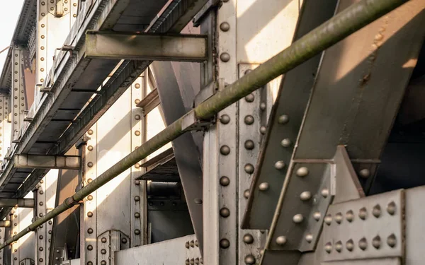 Ponte Ferroviária Detalhes Sobre Placas Aço Juntas Porcas Grandes Parafusos — Fotografia de Stock