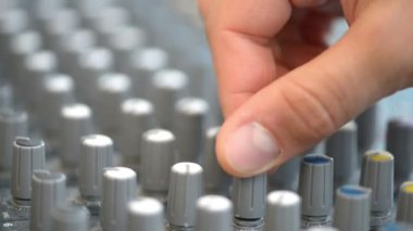 ses karıştırıcı