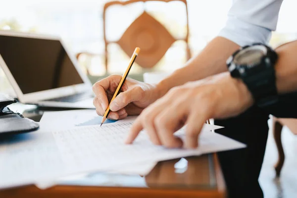 Administrator Businessman Making Report Calculating Balance Business Analyzing Income Charts — Stock Photo, Image