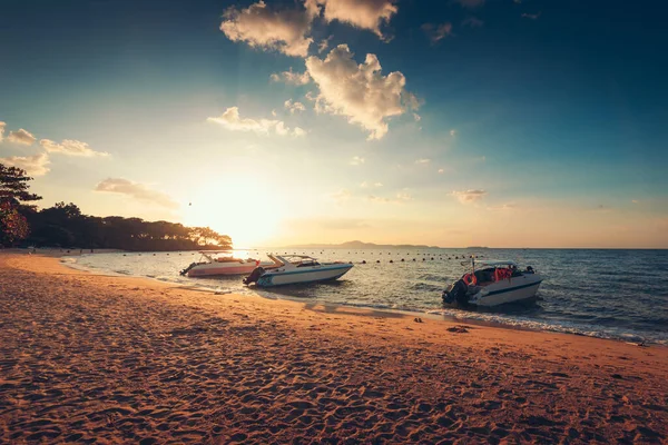 Bateau Vitesse Plage Mer Coucher Soleil — Photo