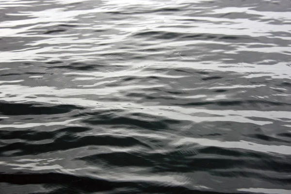 Acqua scura dell'oceano indiano — Foto Stock