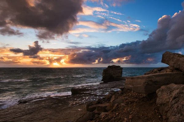 Ambona skały zachód słońca — Zdjęcie stockowe