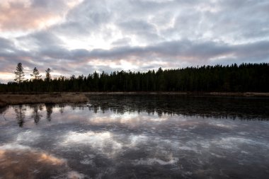 Gün batımı Kuzey Finlandiya