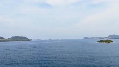 Sakin okyanus suyu Sunda Boğazı 'nı, Lampung' u, Endonezya 'yı ortaya çıkarıyor.