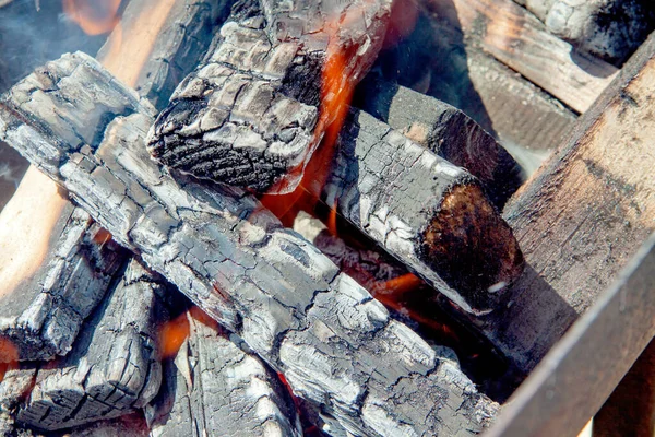 Burnt Wood Lying Fire — Stock Photo, Image