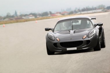 Lotus Elise - drag yarışı