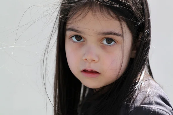 Triest klein meisje — Stockfoto