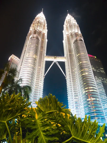 双子のペトロナス タワー — ストック写真