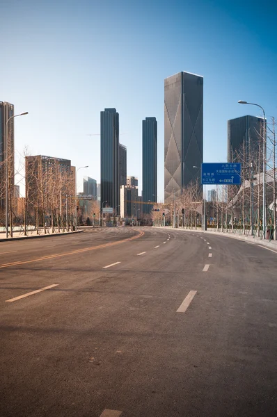 Edificio de oficinas de rascacielos — Foto de Stock