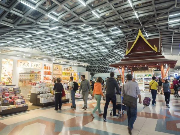 Duty Free Shop am Flughafen Suvanaphumi — Stockfoto