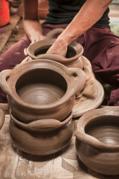 Fazendo panela de argila — Fotografia de Stock