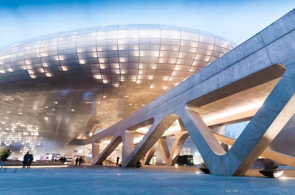 Dongdaemun návrhu plaza — Stock fotografie