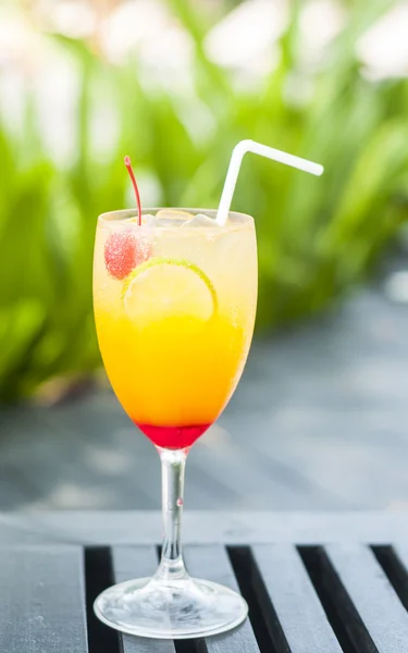 Saftiga frukter punch — Stockfoto