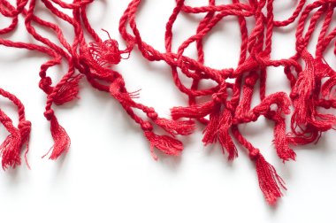 Kırmızı iplik elyaf 