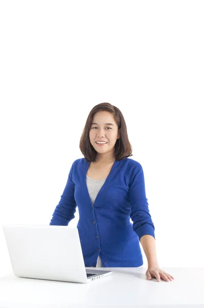 Business woman working with laptop — Stock Photo, Image