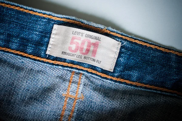 Fechar o antigo original 501 LEVI 'S tag . — Fotografia de Stock