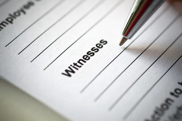 Hand writing on incedent witnesses paper. — Stock Photo, Image