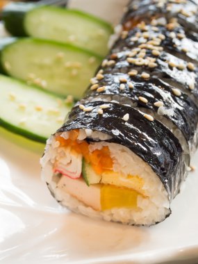 Korece pirinç rulo, Gimbap